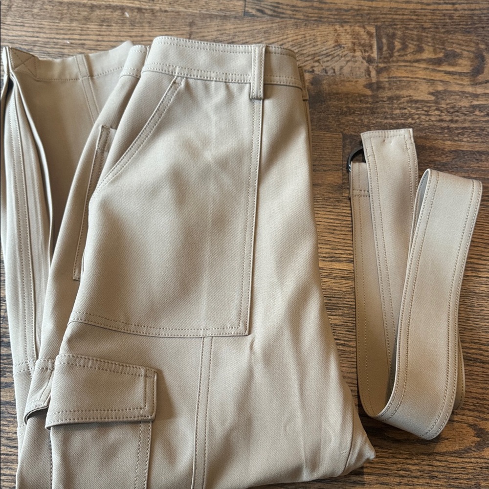 Banana Republic Cargo Pants - Picture 6 of 9